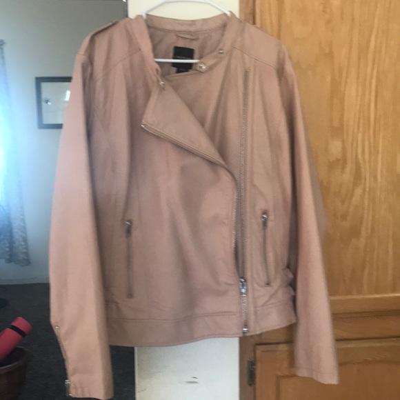 Jacket - Picture 2 of 5